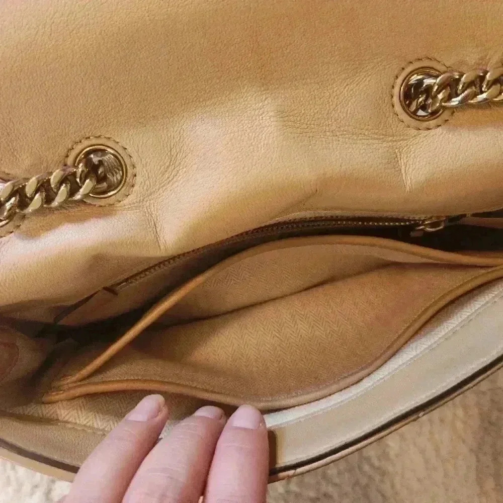 Tory Burch Kira Bag - Picture 6 of 16
